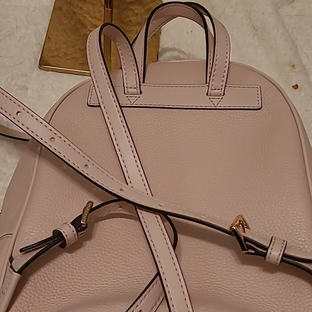 Michael Kors backpack - Picture 8 of 9